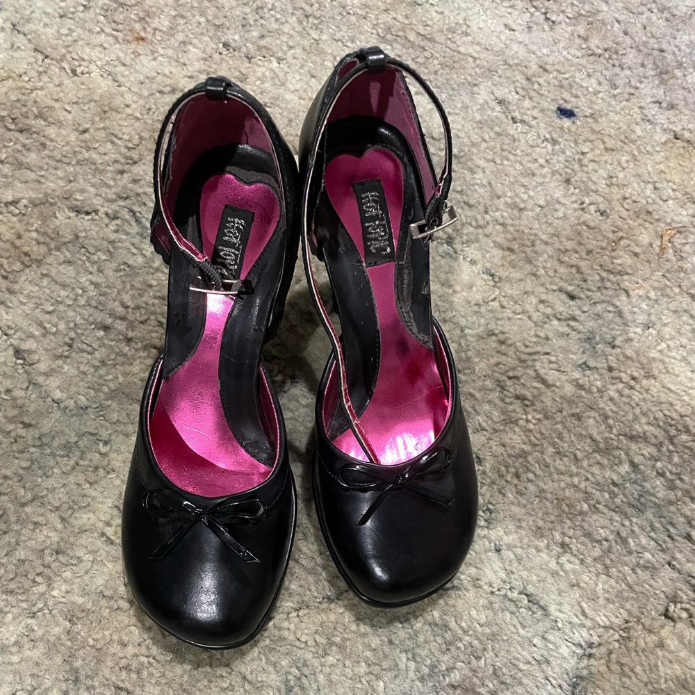 Vintage Hot topic high heel shoes size 7